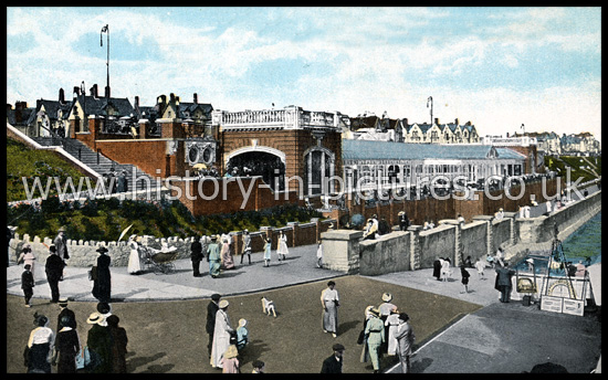 Band Pavilion and East Promenade, Clacton-on-Sea, Essex. c.1917